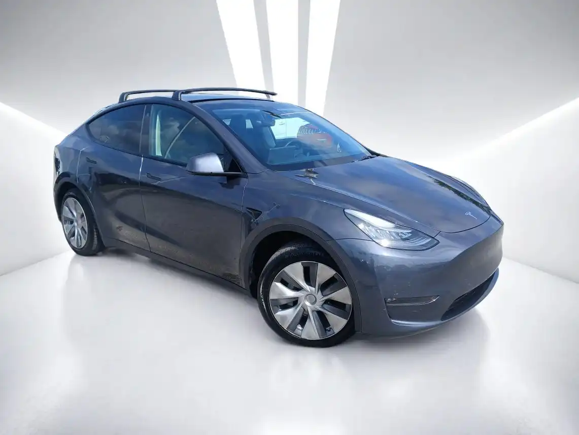 2021 Tesla Model Y Long Range Dual Motor All-Wheel Drive's photo