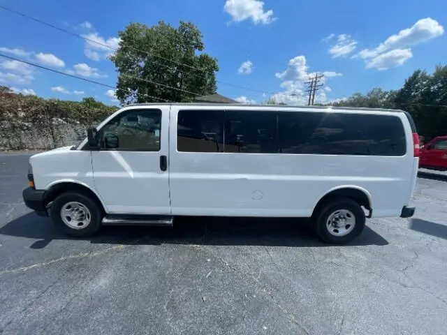 2022 Chevrolet Express LS 3500 Extended photo 3