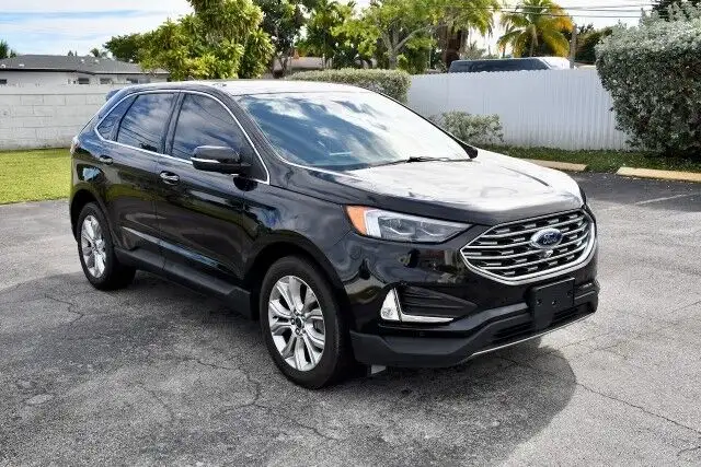 2022 Ford Edge Titanium AWD's photo