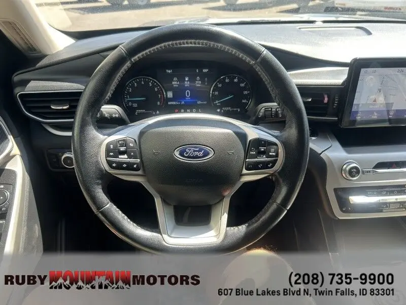 2022 Ford Explorer XLT 4WD photo 4