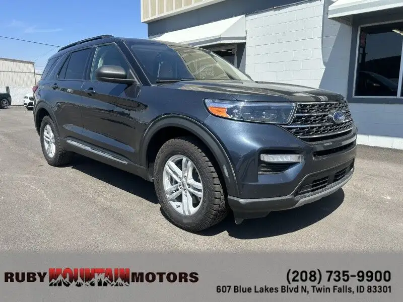 2022 Ford Explorer XLT 4WD photo 1