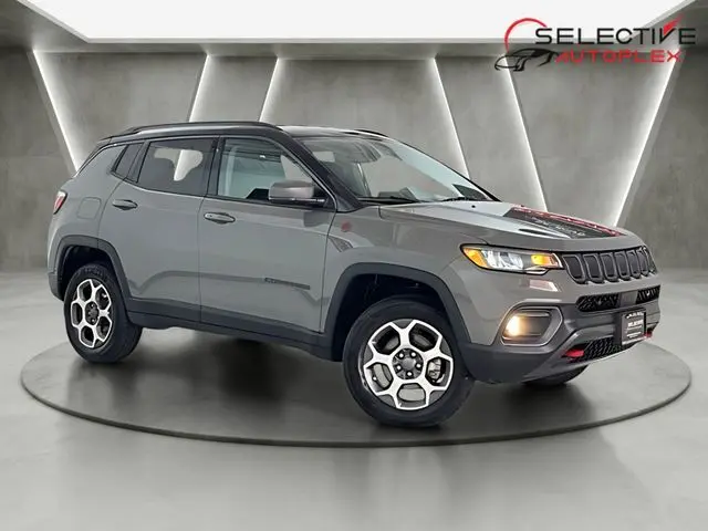 2022 Jeep Compass Trailhawk 4X4 photo 3
