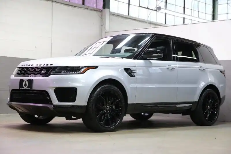 2022 Land Rover Range Rover Sport 3.0 MHEV HSE Silver Edition's photo