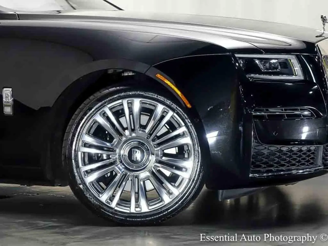 2022 Rolls-Royce Ghost Ghost photo 3