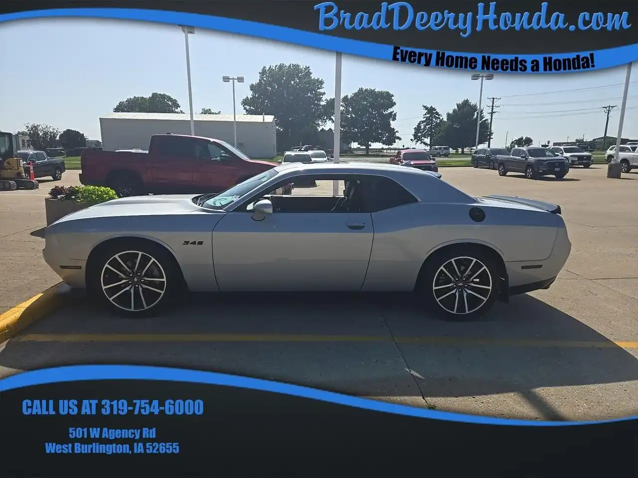 2023 Dodge Challenger R/T's photo