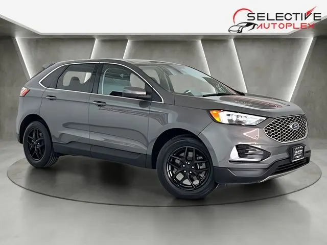 2023 Ford Edge SEL AWD photo 3