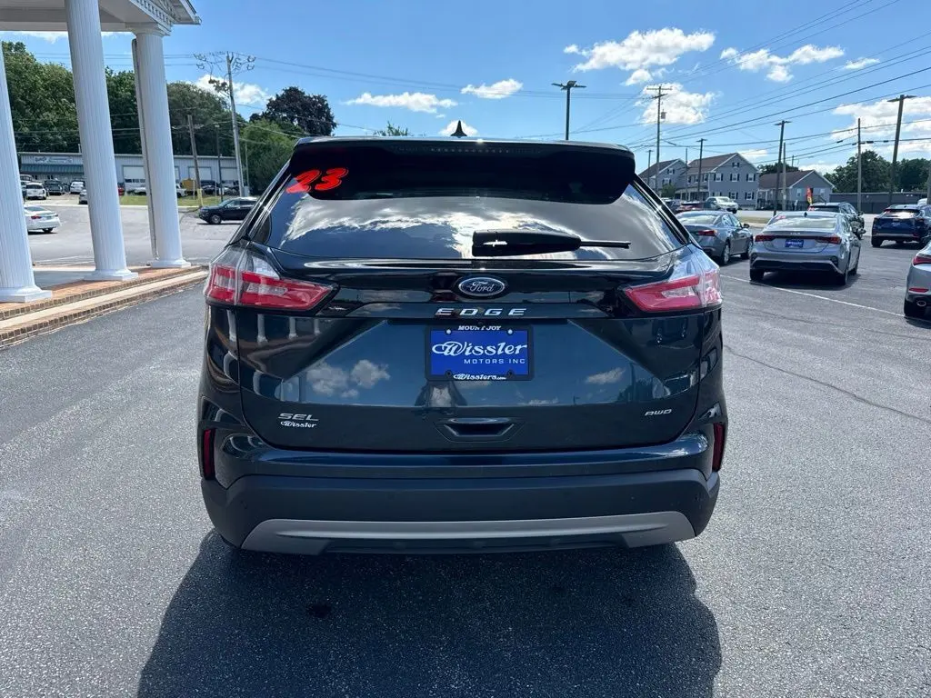 2023 Ford Edge SEL AWD photo 4