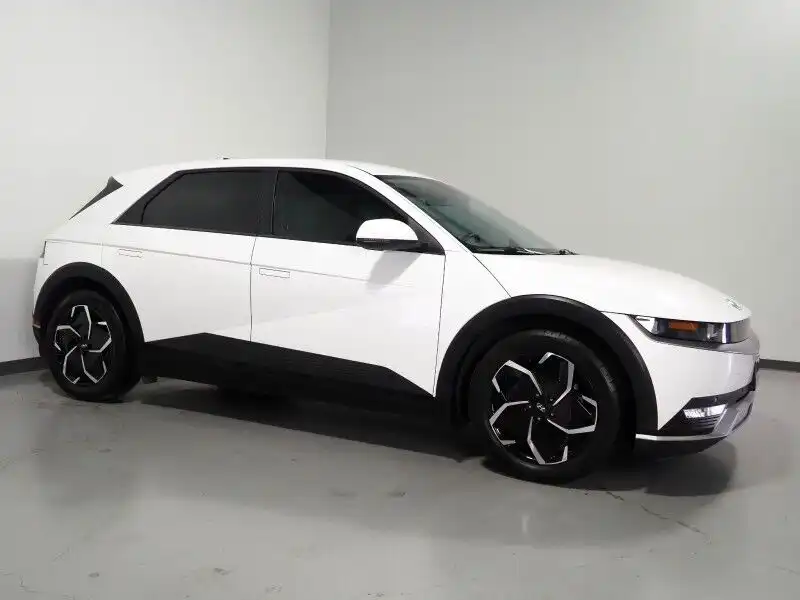 2023 Hyundai Ioniq 5 SEL AWD's photo