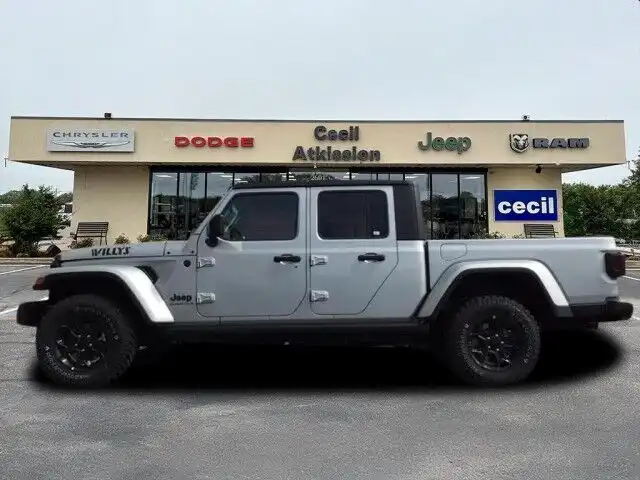 2023 Jeep Gladiator WILLYS's photo