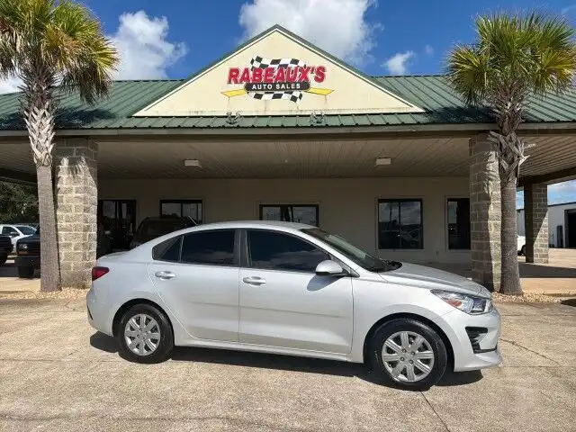 2023 Kia Rio S iVT's photo
