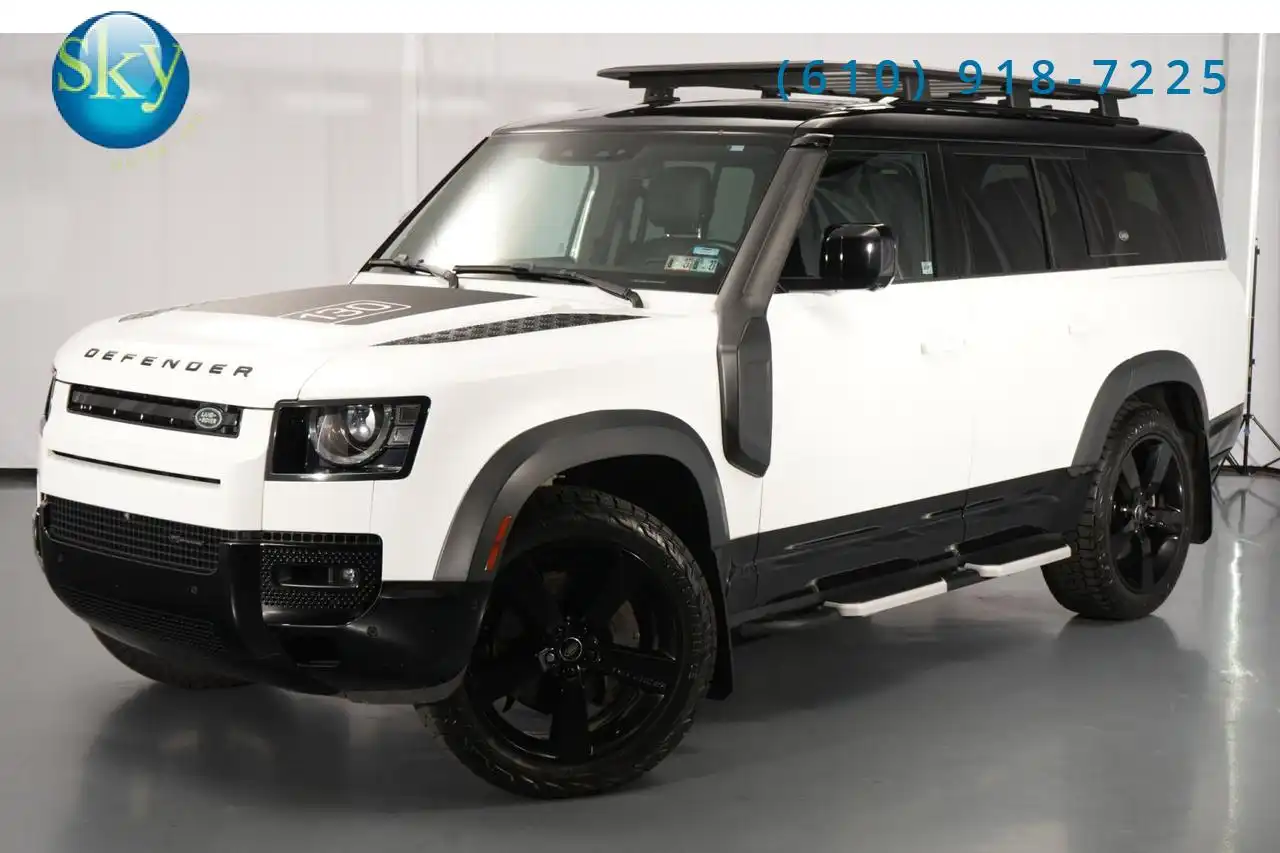2023 Land Rover Defender X-Dynamic SE's photo