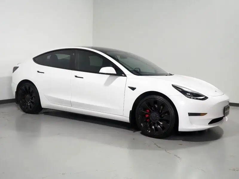 2023 Tesla Model 3 Performance photo 1