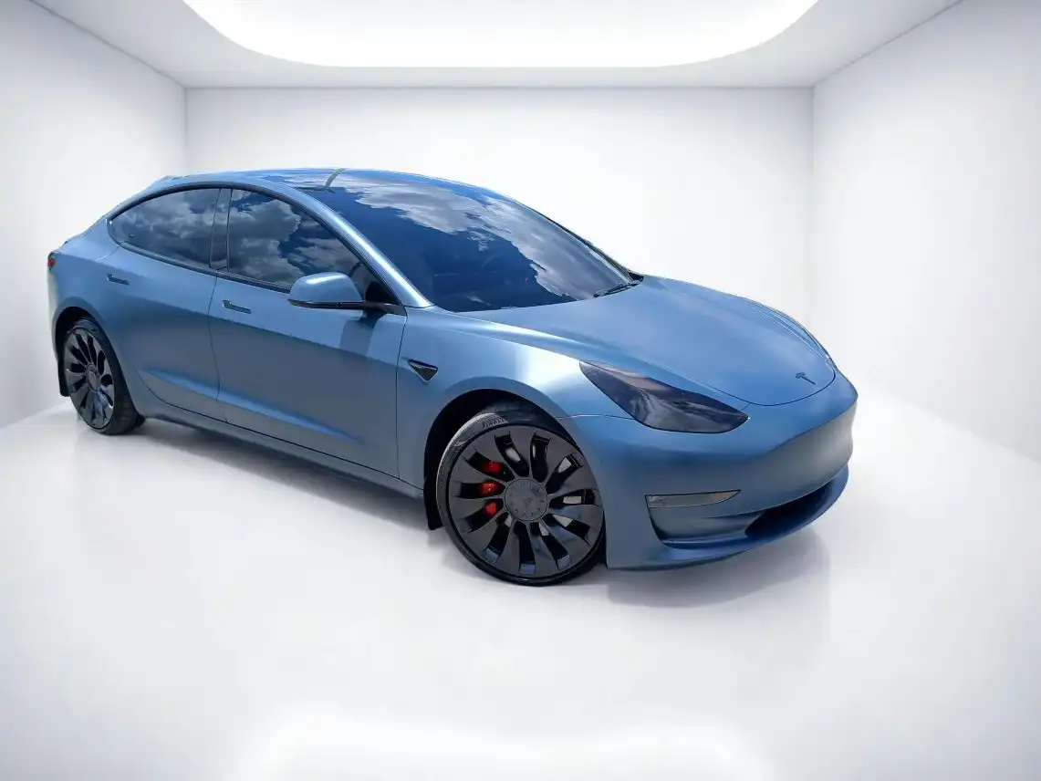 2023 Tesla Model 3 Performance's photo