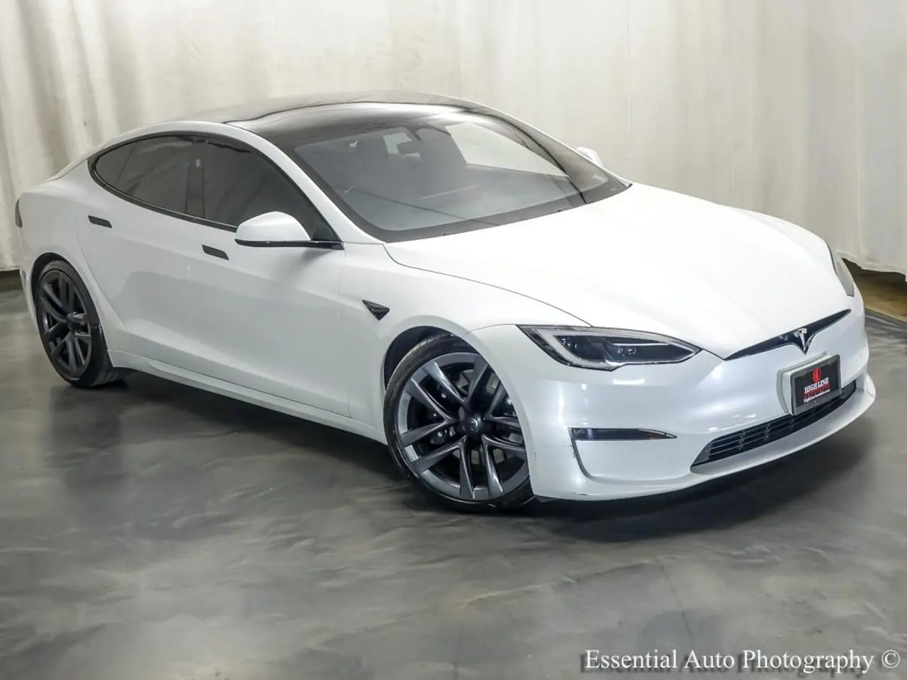 2023 Tesla Model S Standard Range photo 4
