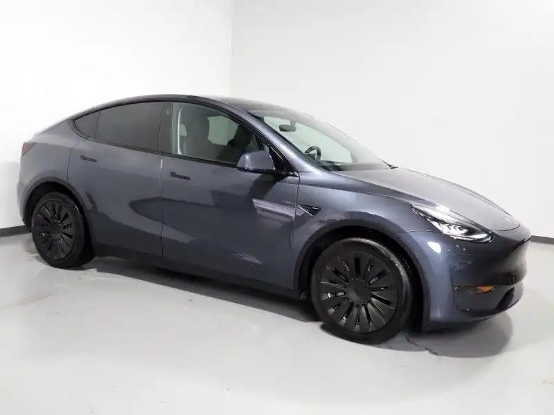2023 Tesla Model Y Long Range Dual Motor All-Wheel Drive's photo