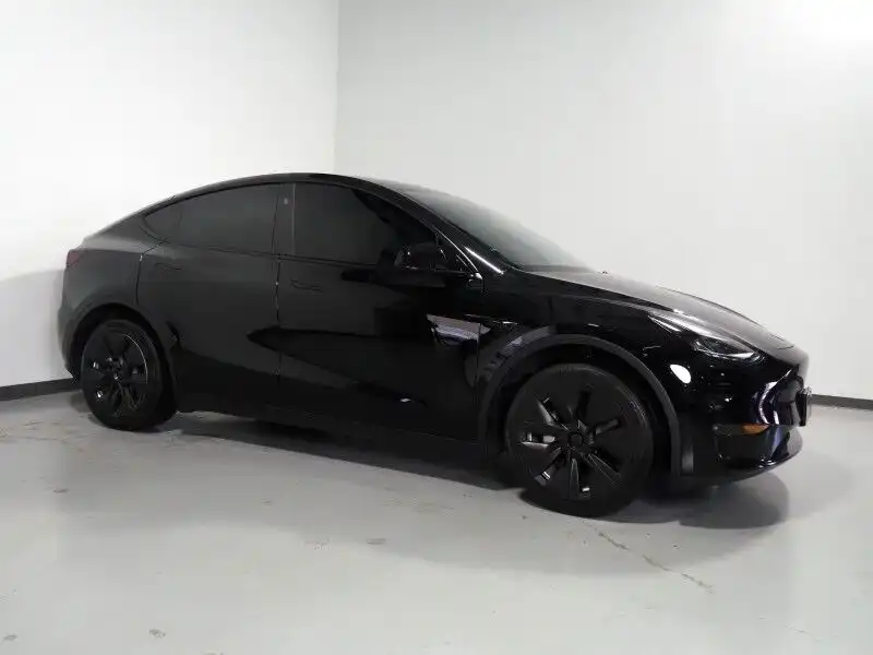 2023 Tesla Model Y Long Range Dual Motor All-Wheel Drive's photo