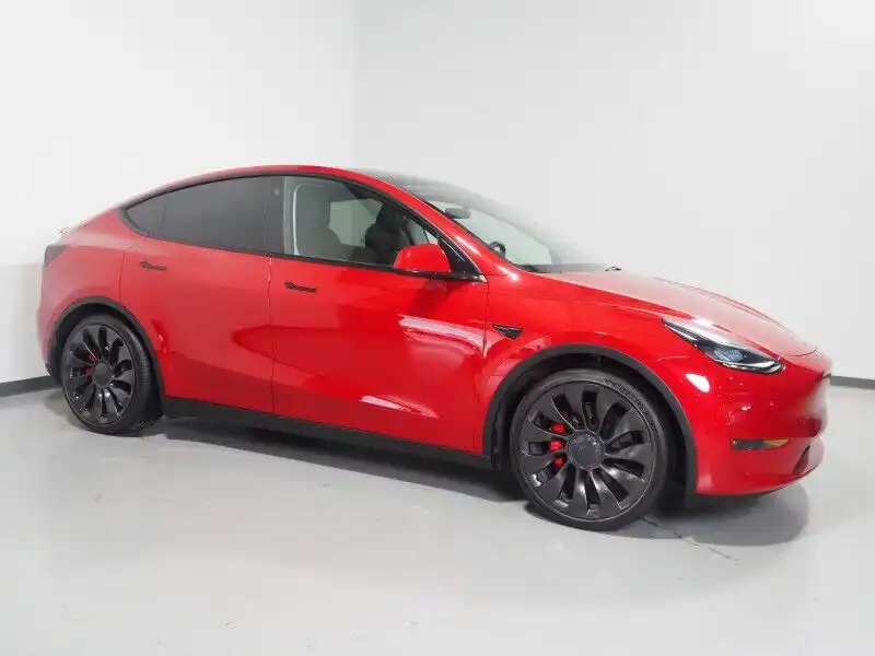 2023 Tesla Model Y Performance Dual Motor All-Wheel Drive's photo