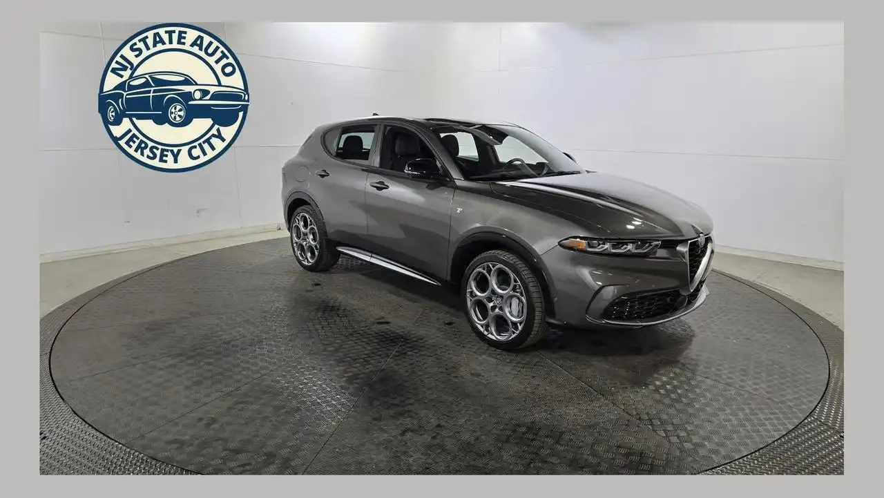 2024 Alfa Romeo Tonale TI's photo