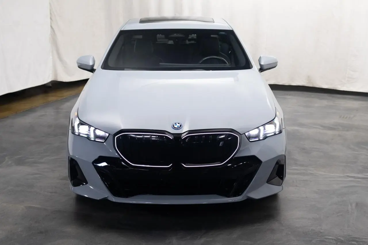 2024 BMW i5 eDrive40 photo 5