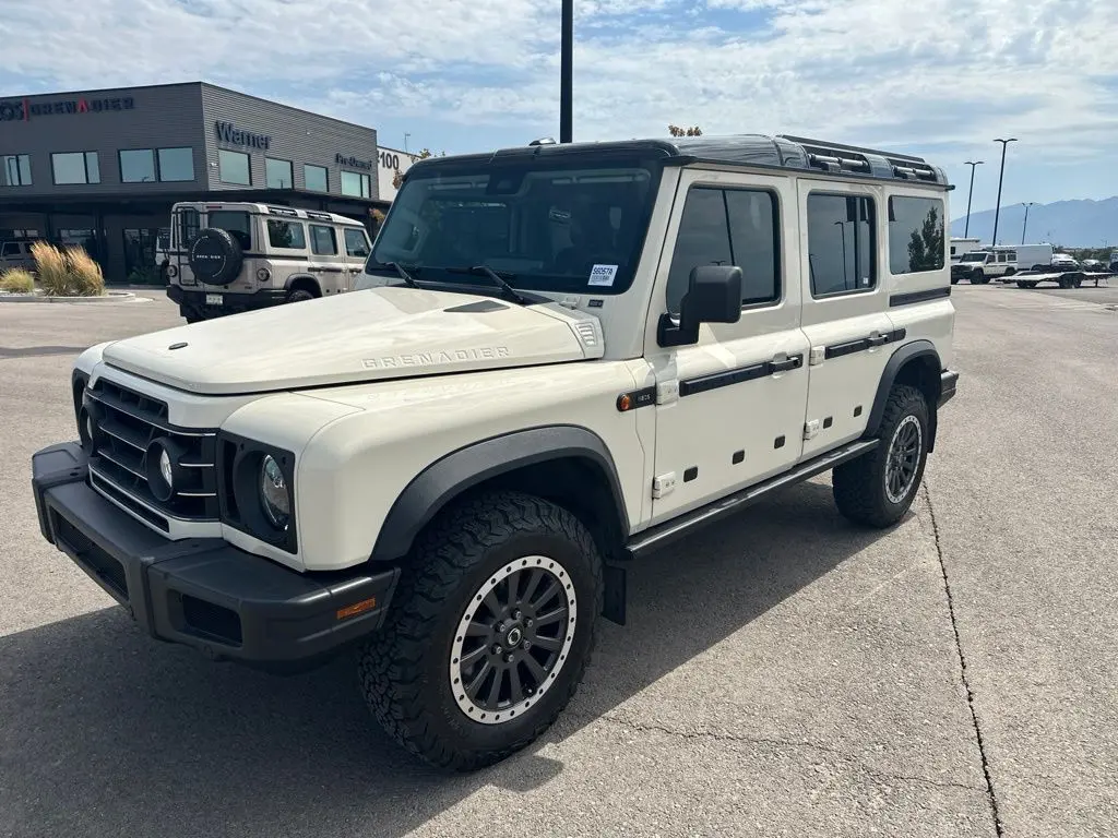 Vehicle Image 2