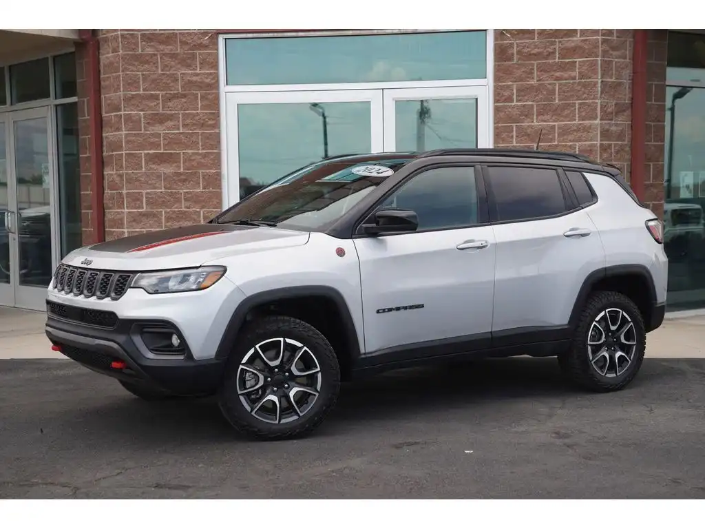 2024 Jeep Compass Trailhawk 4WD's photo