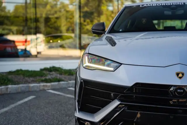 2024 Lamborghini Urus 4.0 V8 Performante photo 3