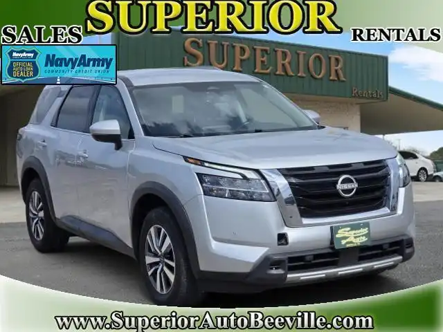 2024 Nissan Pathfinder SL 2WD's photo