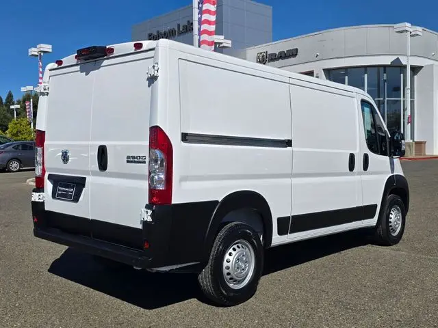 2024 RAM ProMaster 2500 Tradesman with PS 136" WB Low Roof photo 4