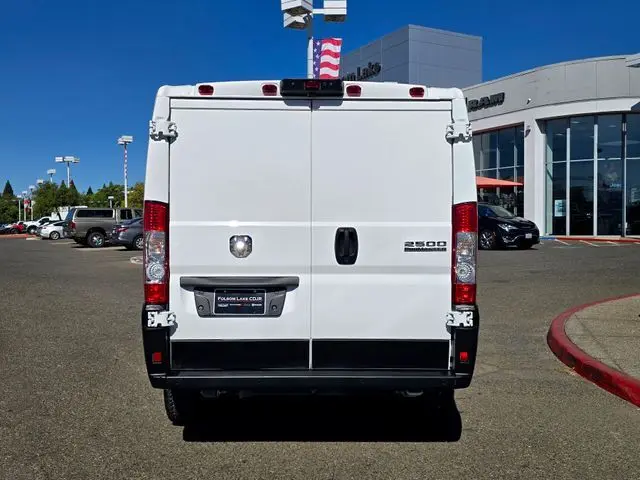 2024 RAM ProMaster 2500 Tradesman with PS 136" WB Low Roof photo 5