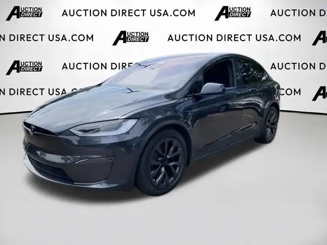 2024 Tesla Model X Long Range's photo