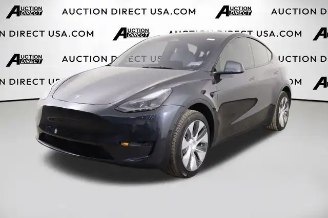2024 Tesla Model Y Long Range Rear Wheel Drive's photo