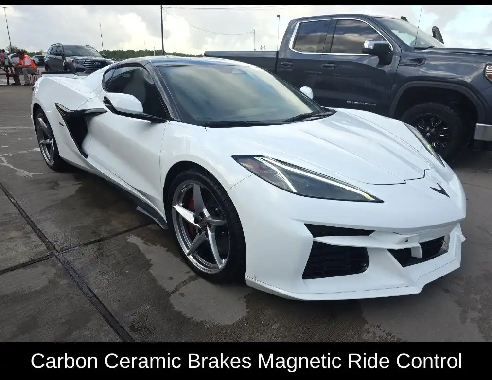 2025 Chevrolet Corvette E-Ray Coupe 3LZ's photo