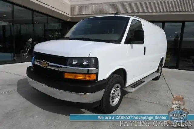 2025 Chevrolet Express 2500 Work Van HD's photo