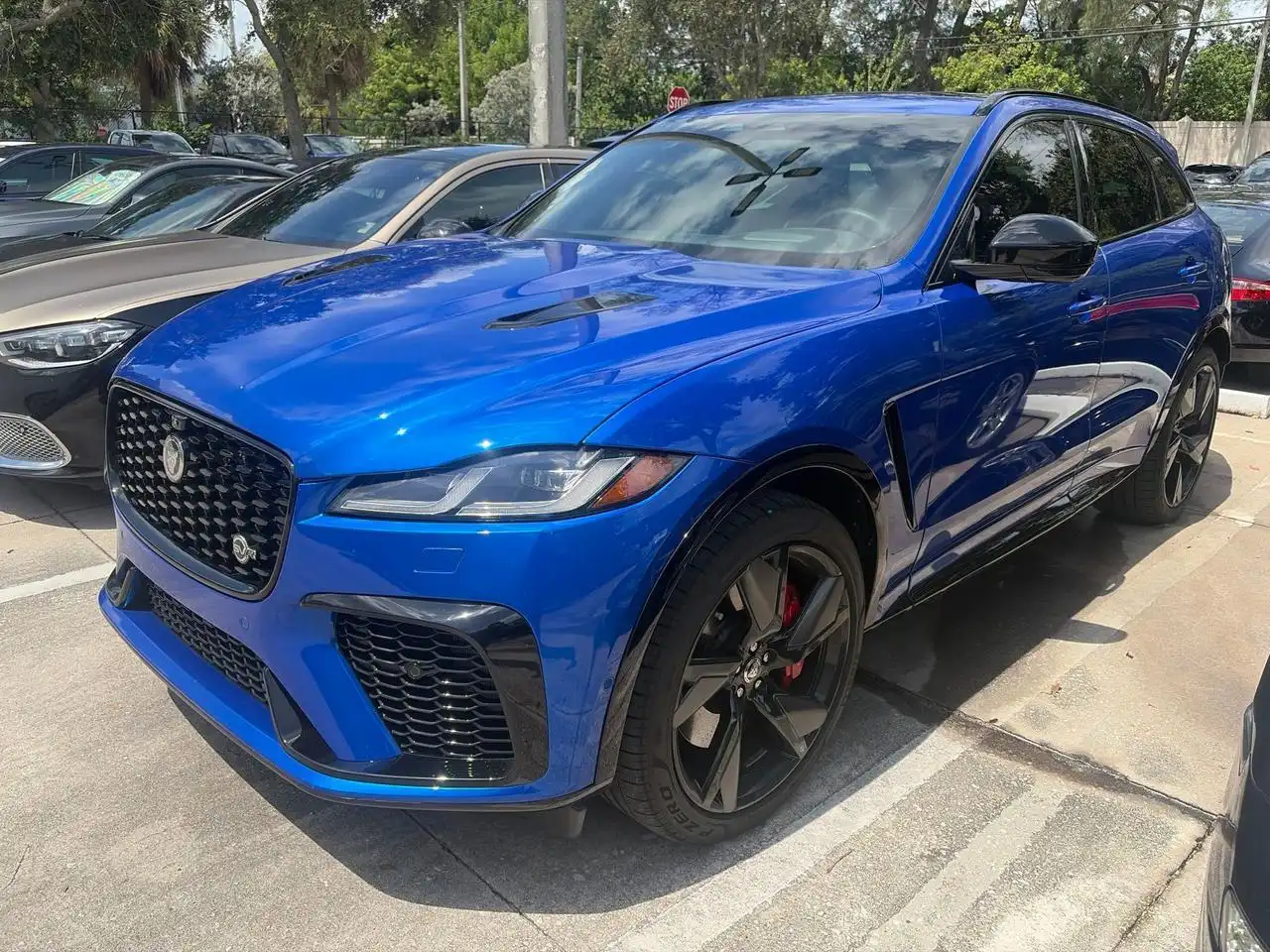2025 Jaguar F-PACE SVR 575 EDITION AWD's photo