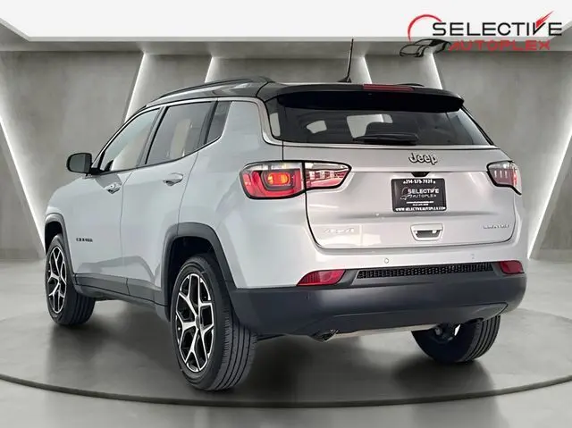 2025 Jeep Compass Limited 4X4 photo 5