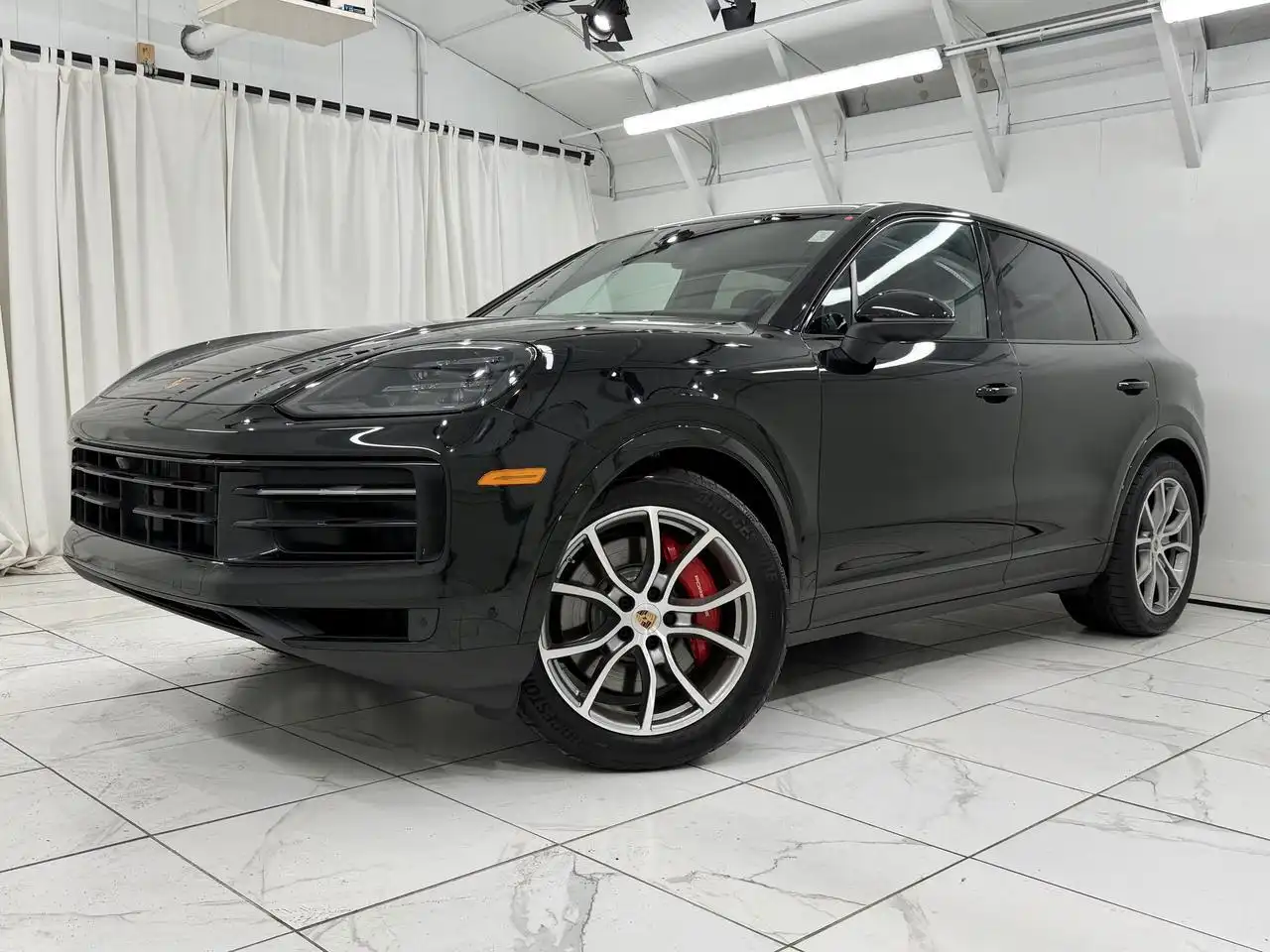2025 Porsche Cayenne S's photo