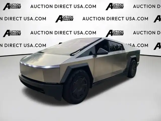 2025 Tesla Cybertruck AWD's photo