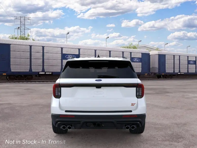 2026 Ford Explorer ST photo 5