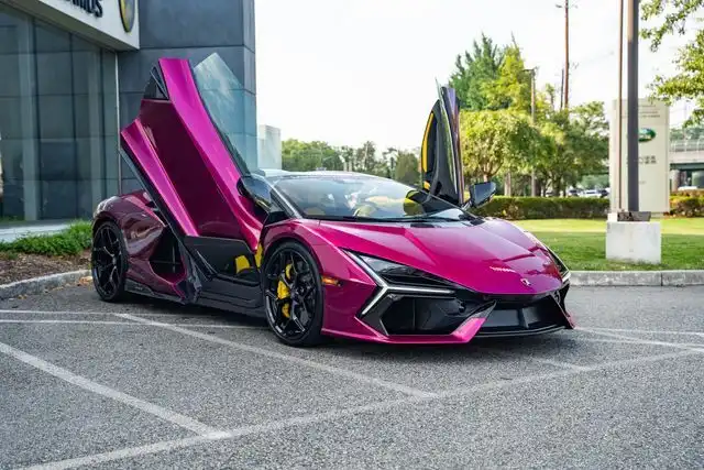 2026 Lamborghini Revuelto 6.5 DCT 4WD's photo