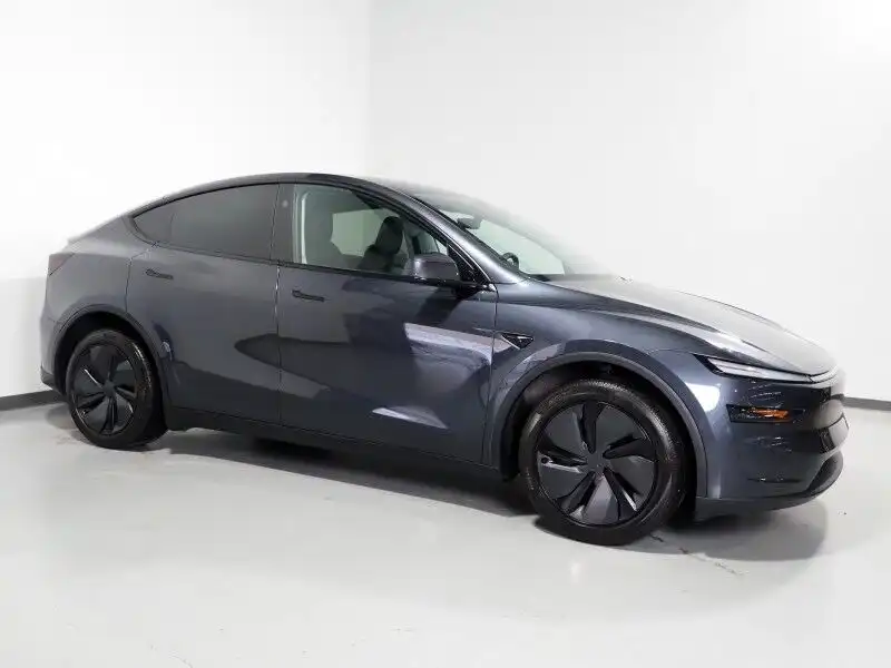 2026 Tesla Model Y Premium Rear Wheel Drive's photo
