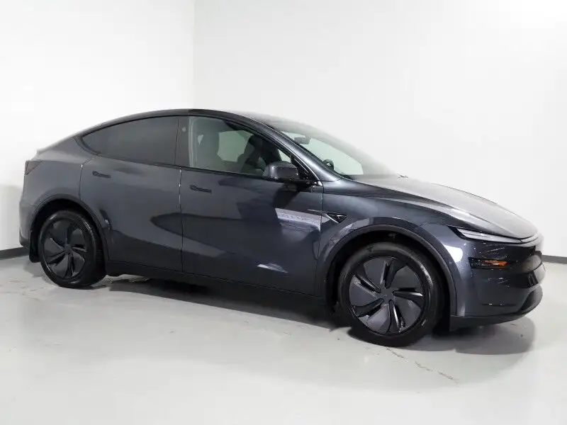2026 Tesla Model Y Premium Rear Wheel Drive's photo