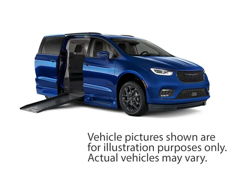 2026 Chrysler Pacifica Select's photo
