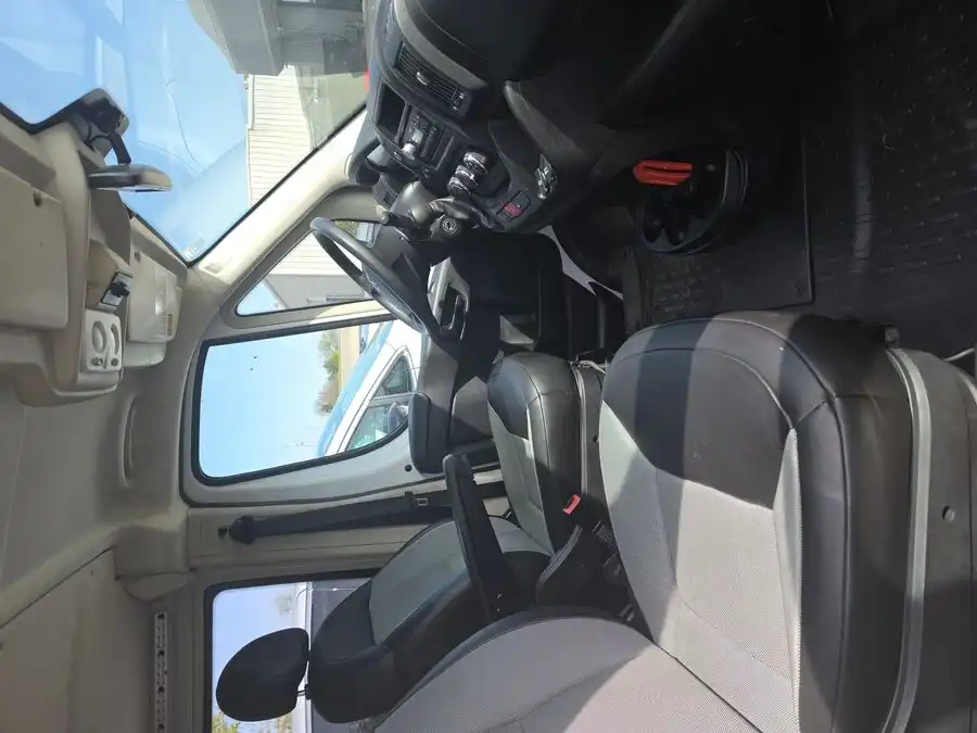2015 RAM ProMaster 1500 136" WB Low Roof's photo
