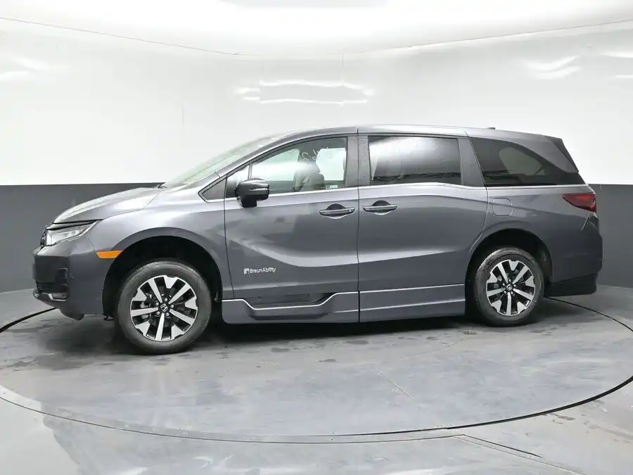 2026 Honda Odyssey EX-L's photo
