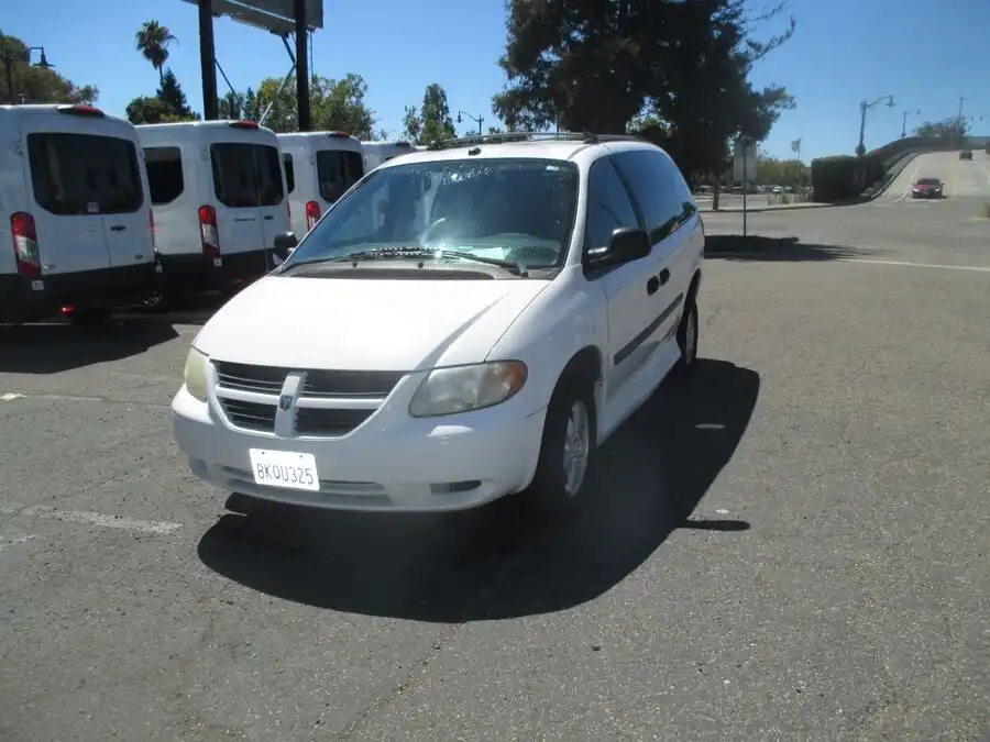 2005 Dodge Grand Caravan SE's photo