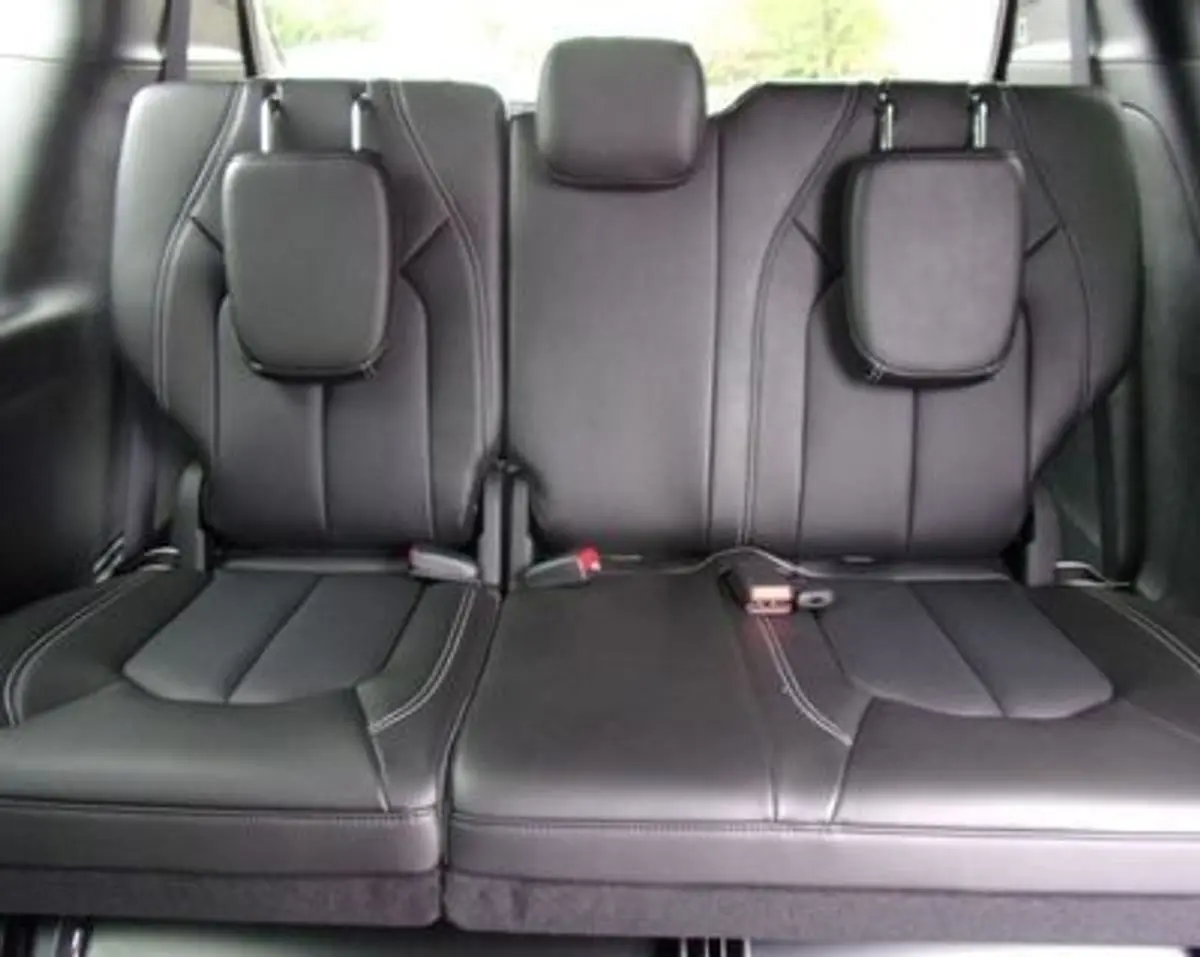 2025 Chrysler Pacifica Select photo 4