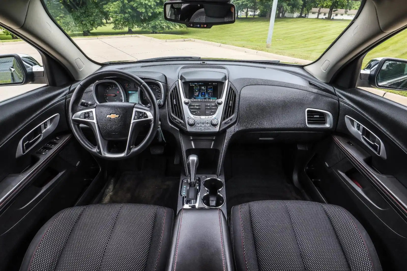 2015 Chevrolet Equinox 2LT's photo