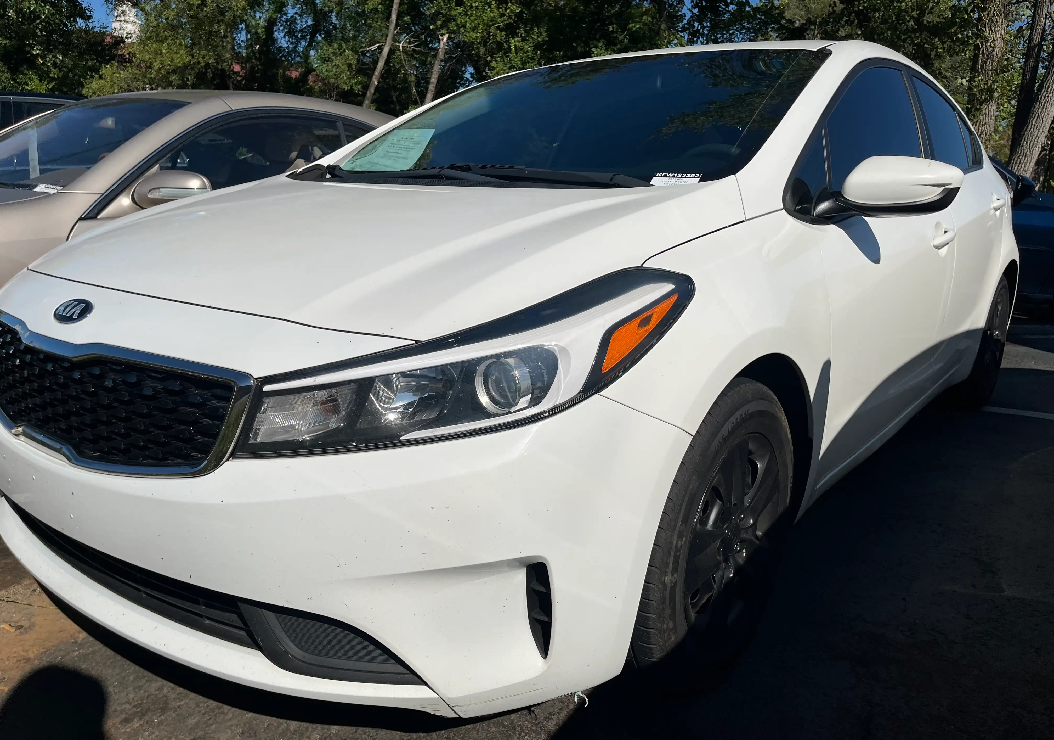 2017 Kia Forte LX AT's photo