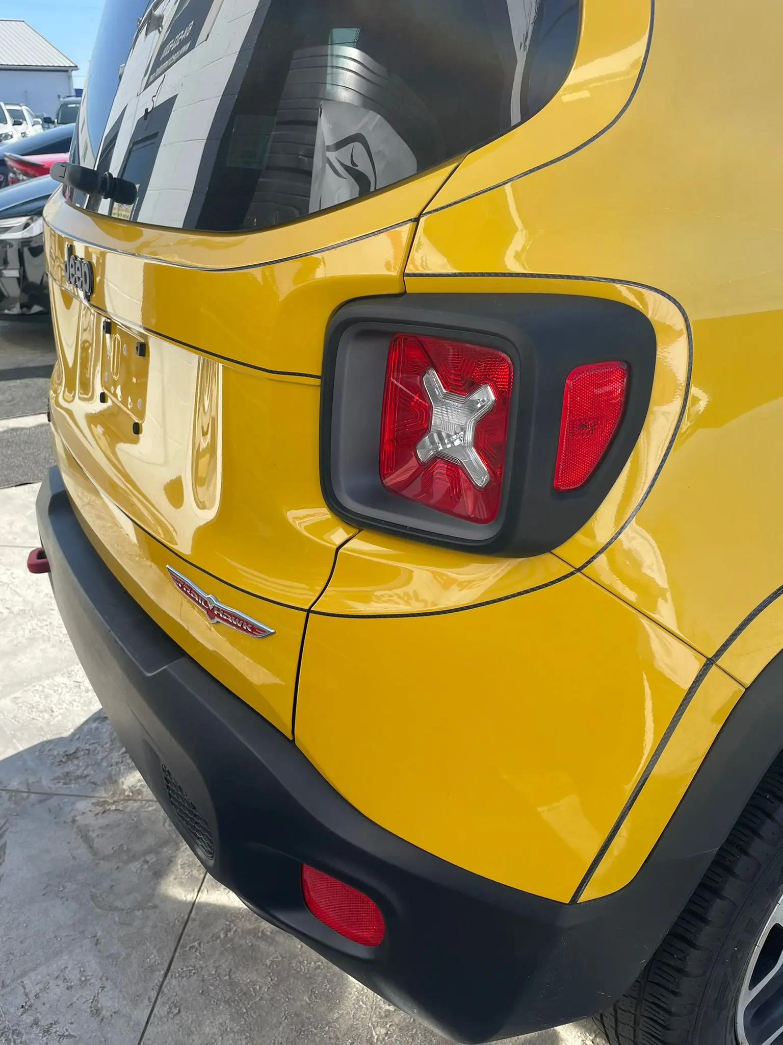 2016 Jeep Renegade Trailhawk 4WD photo 5
