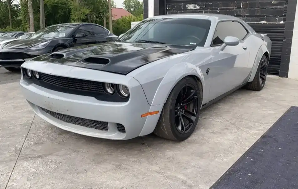 2015 Dodge Challenger SXT Plus's photo